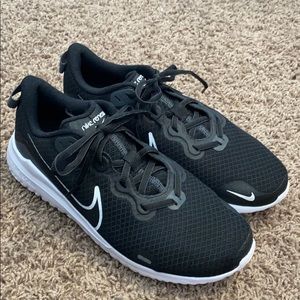 Nike Renew Sneakers